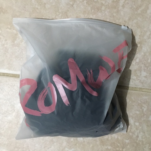 SOLD!! NWT Floral Lace asymmetrical Hanky hem Skirt - Picture 5 of 5